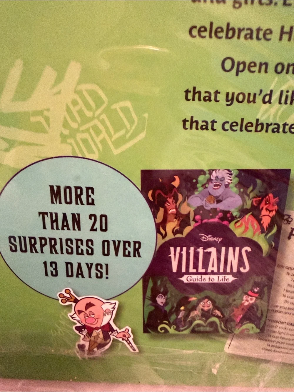 Disney Villains Halloween Book-13 Mystery Pockets packed w/ goodies/games/gifts!